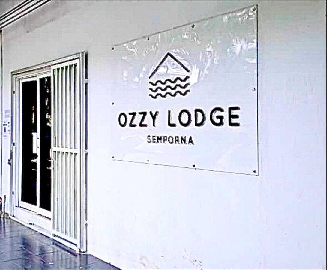 Ozzy Lodge Semporna Exterior photo